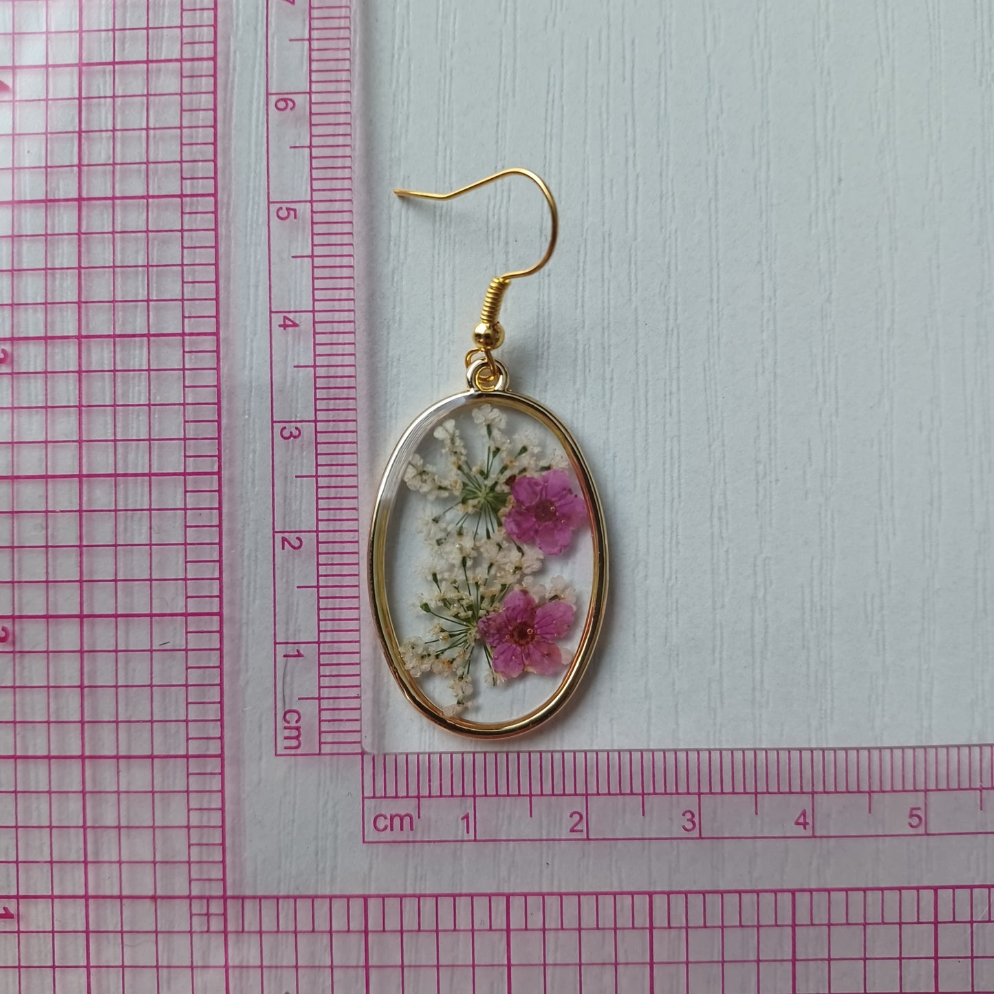 Boucles d’oreilles en résine fleurs séchées #19