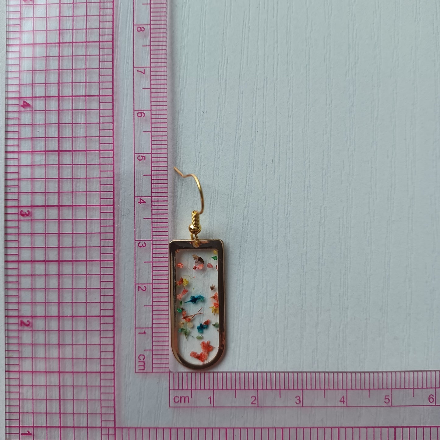 Boucles d’oreilles en résine fleurs séchées #26