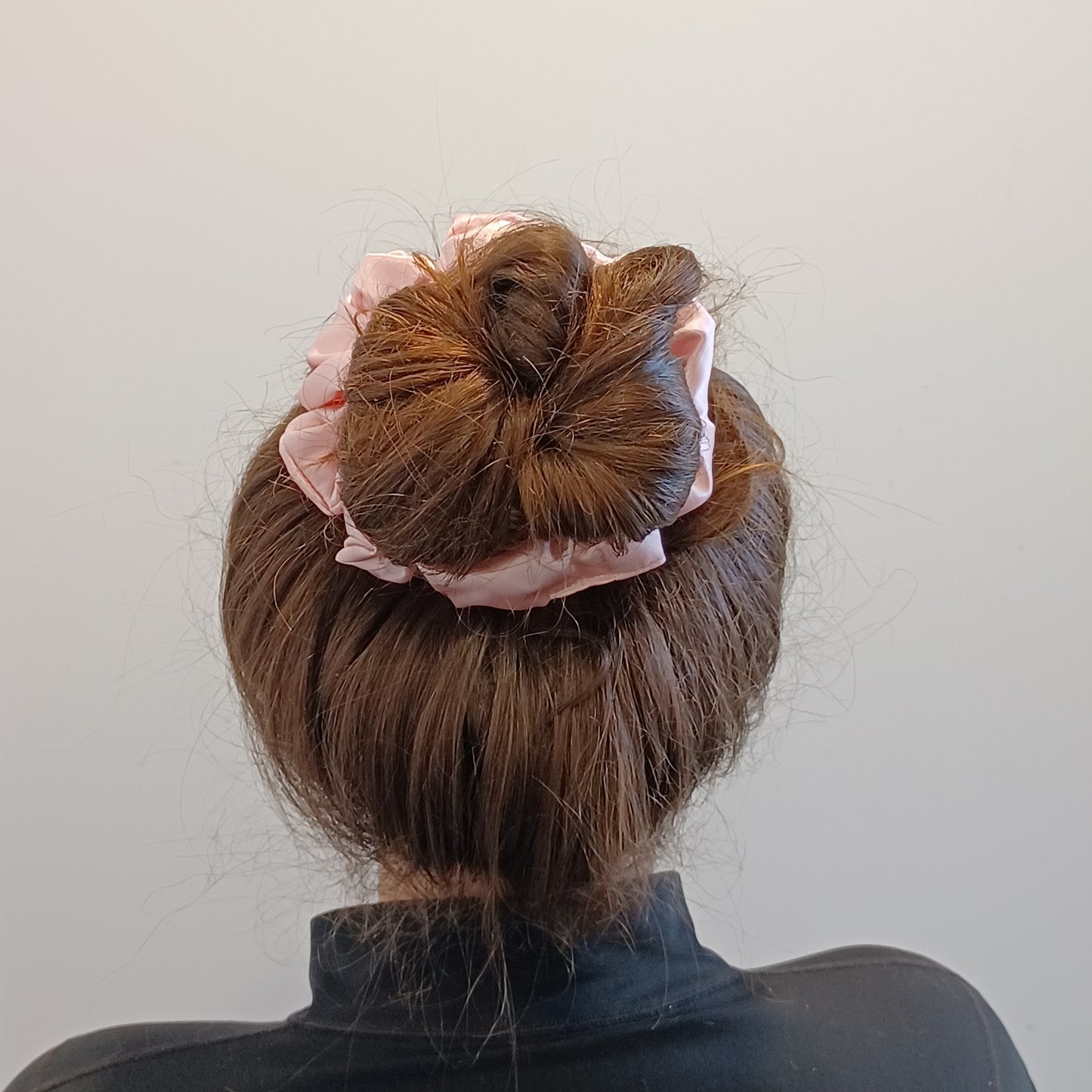 M-Chouchou-Rose satiné/Scrunchie- Satin pink