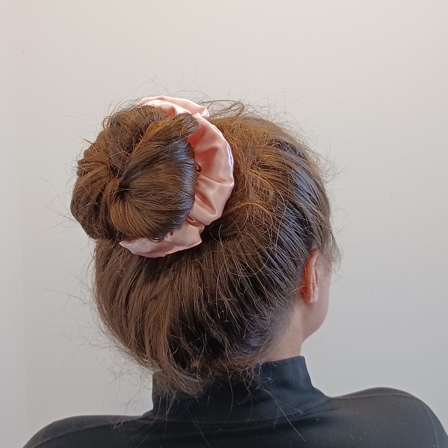 M-Chouchou-Rose satiné/Scrunchie- Satin pink