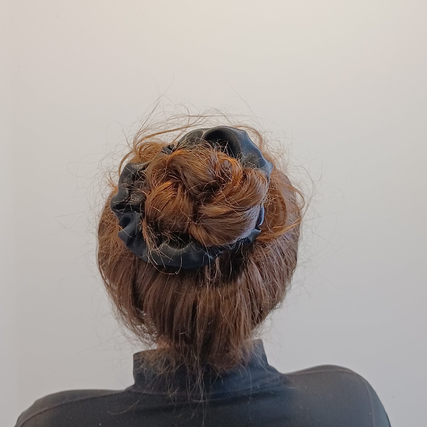 M-Chouchou-Noir satiné/Scrunchie-Satin Black