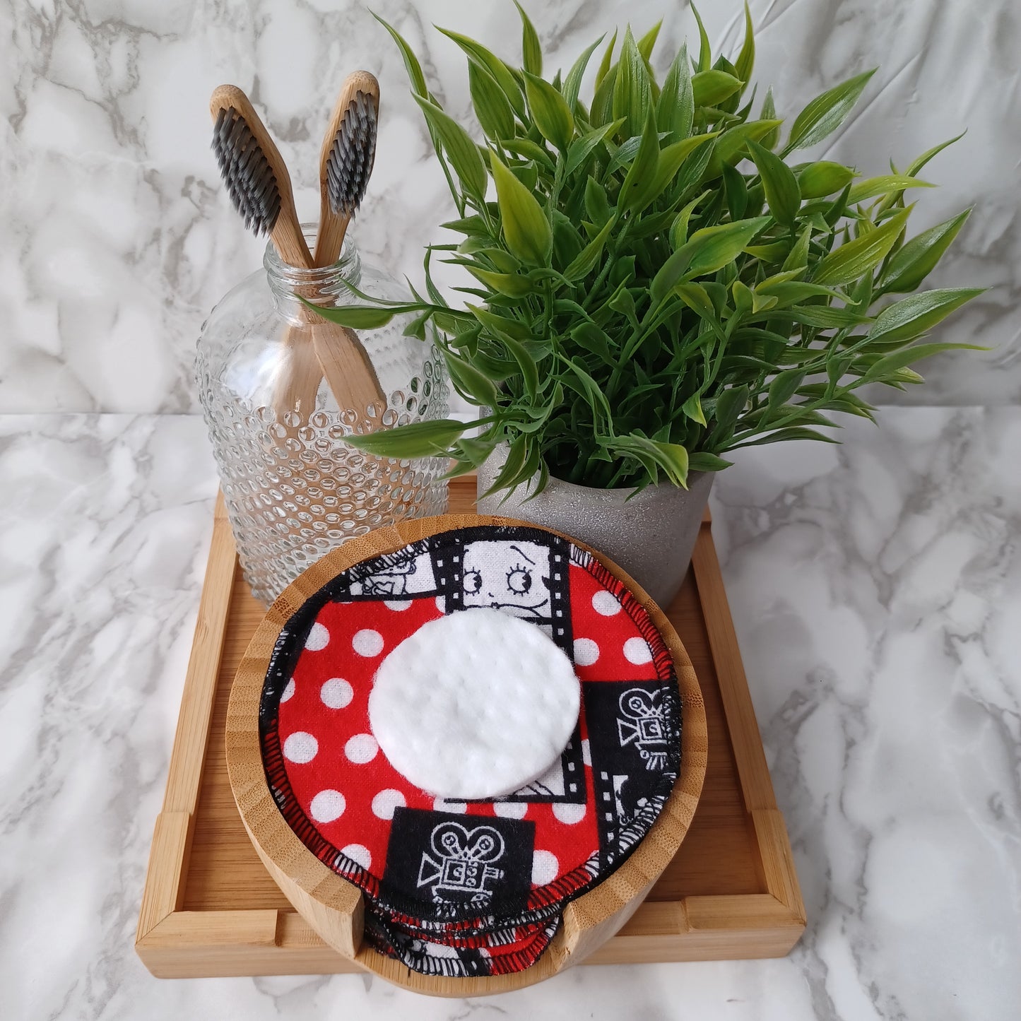 M-Lingettes démaquillantes-Betty Boop noirs et rouges /M-Makeup remover wipes-Betty Boop black and red