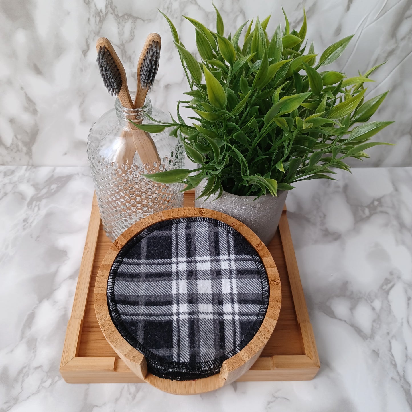 M-Lingettes démaquillantes-Carreauté noir, gris et blanc/M-Makeup remover wipes-Black, gray and white checkered