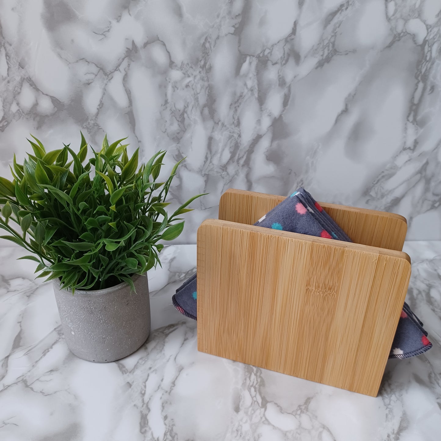 Serviettes de table et Essuie-tout-Gris moyen avec picots colorés/Napkins and Paperless towels-Medium Gray with colored pins