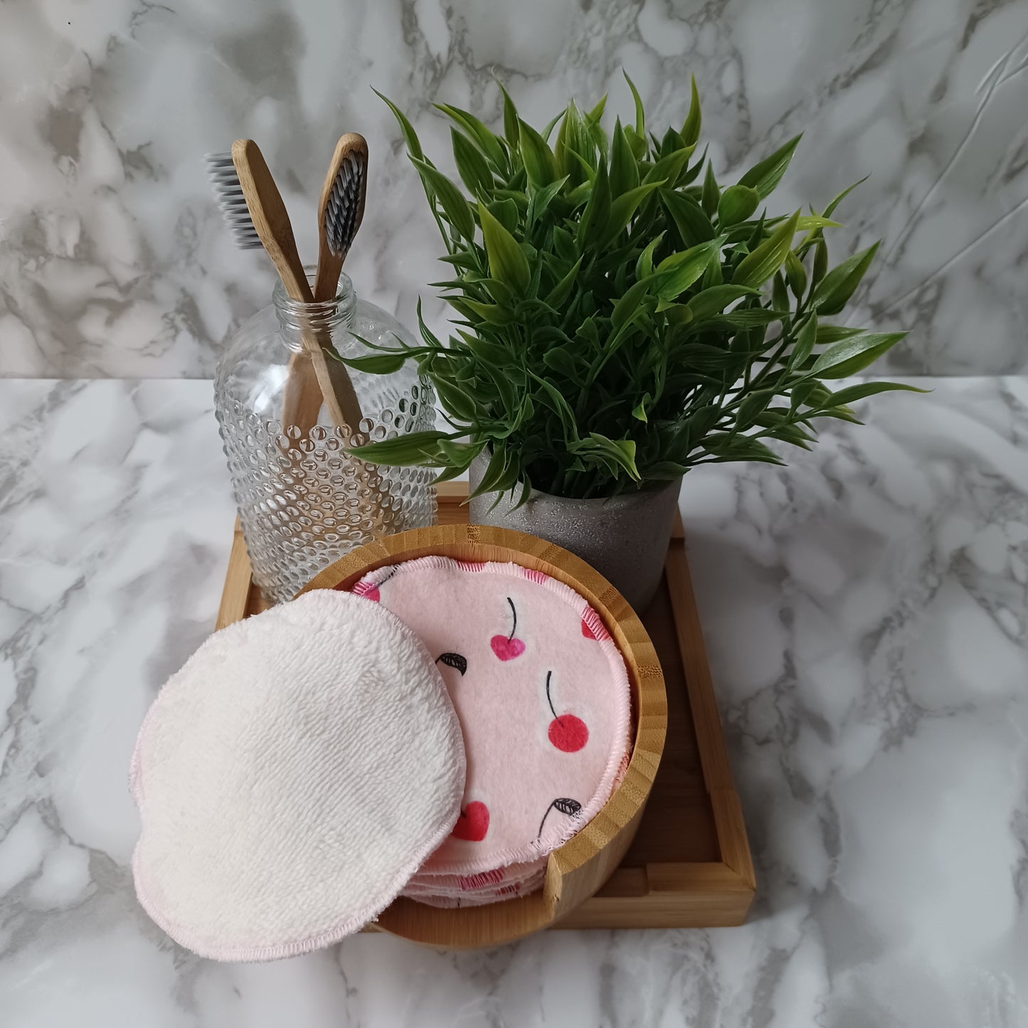 M-Lingettes démaquillantes-Bambou beige-rose avec cerises/M-Makeup remover wipes-Beige bamboo-pink with cherries