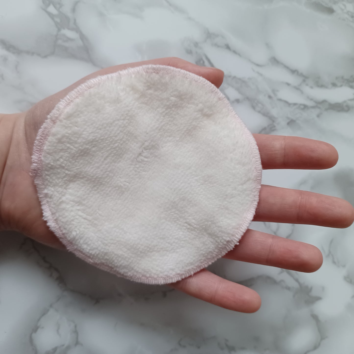 M-Lingettes démaquillantes-Bambou beige-rose avec cerises/M-Makeup remover wipes-Beige bamboo-pink with cherries