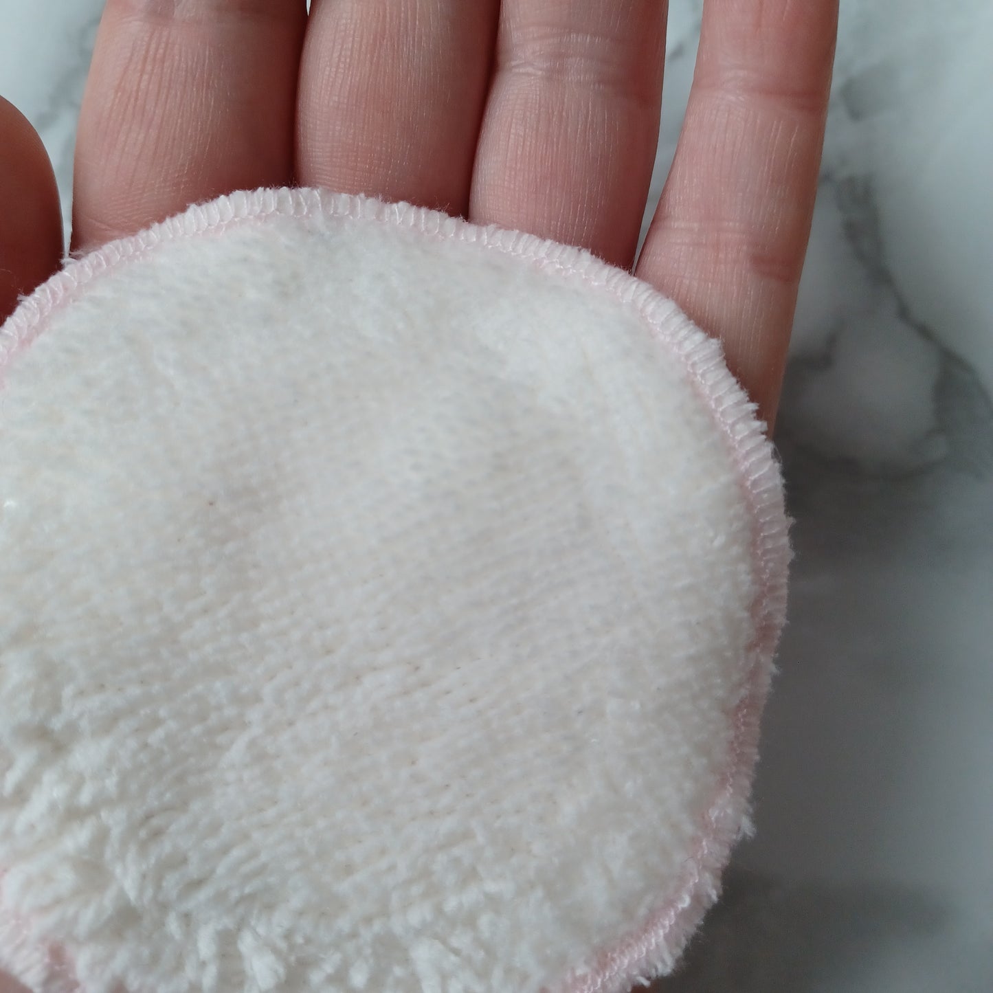 S-Lingettes démaquillantes-Bambou beige-rose avec cerises/S-Makeup remover wipes-Beige bamboo-pink with cherries
