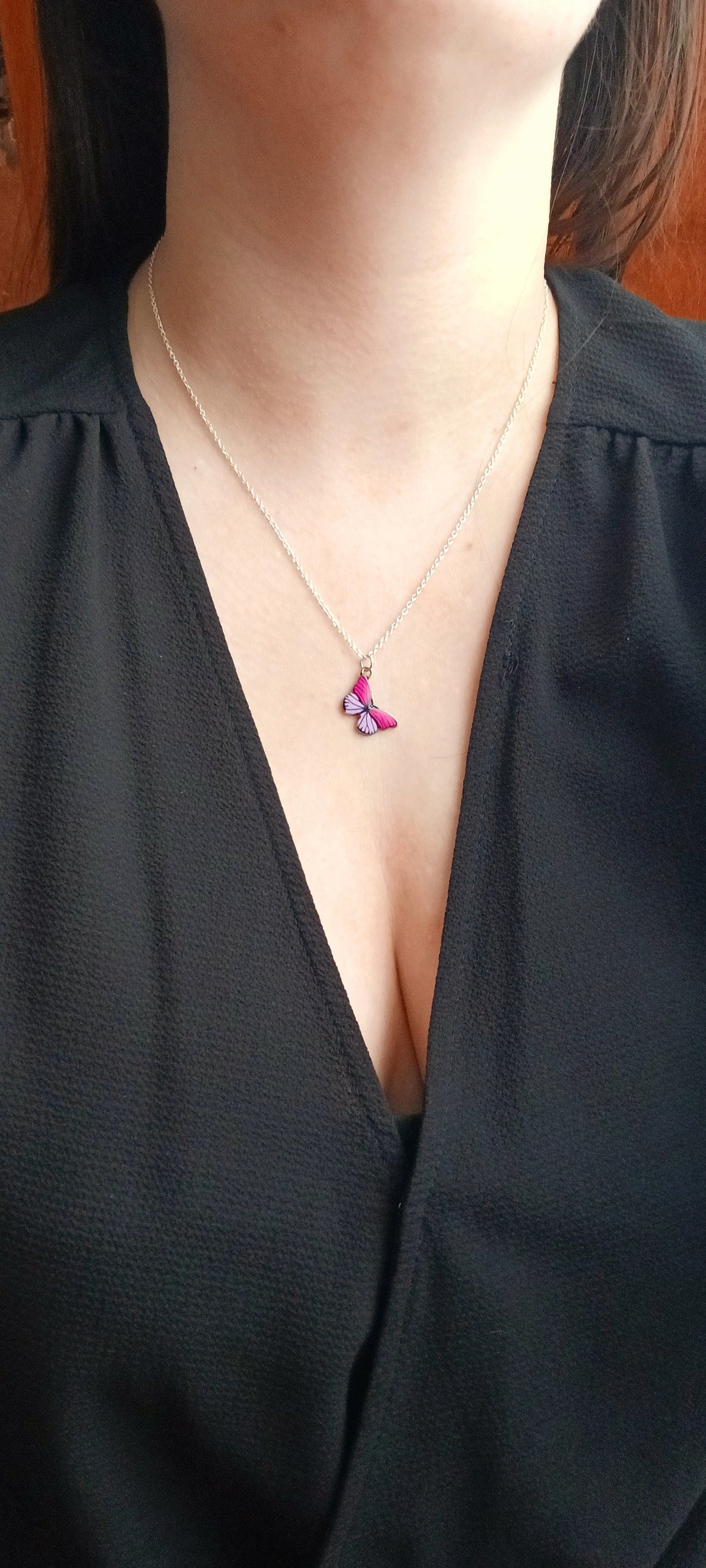 Collier papillon mauve, rose fushia et argent/Purple, pink fushia and silver butterfly necklace