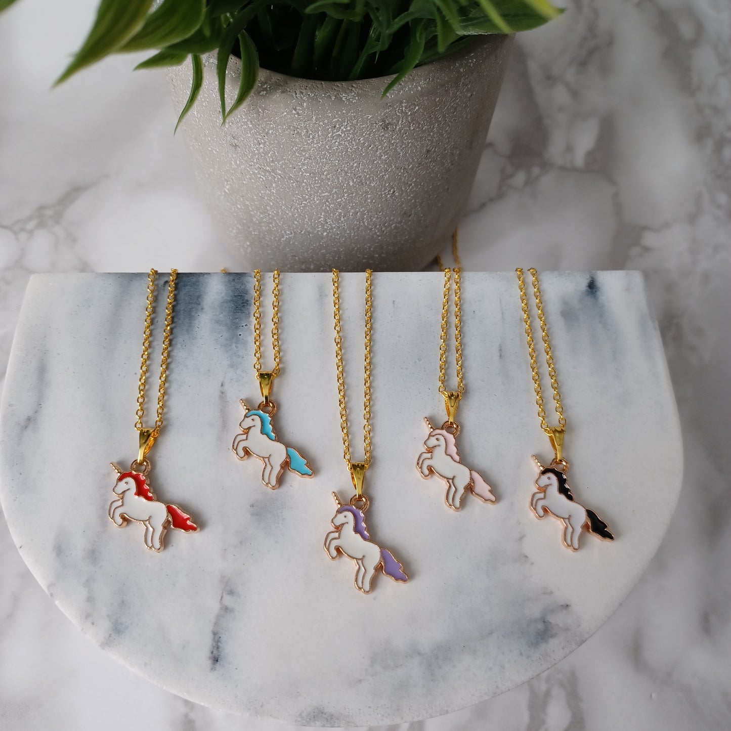 Collier licorne mauve et or/Purple and gold unicorn necklace