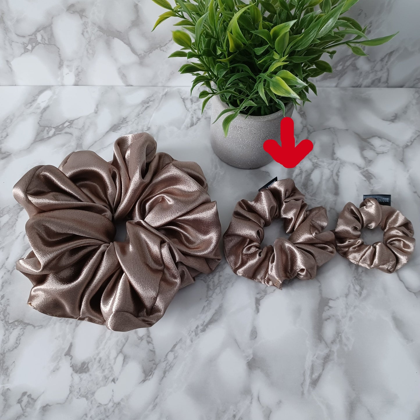 M-Chouchou-Champagne satiné/M-Scrunchie-Champagne satin