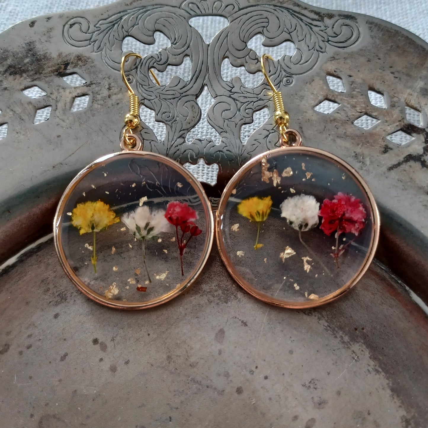 Boucles d’oreilles en résine fleurs séchées #11