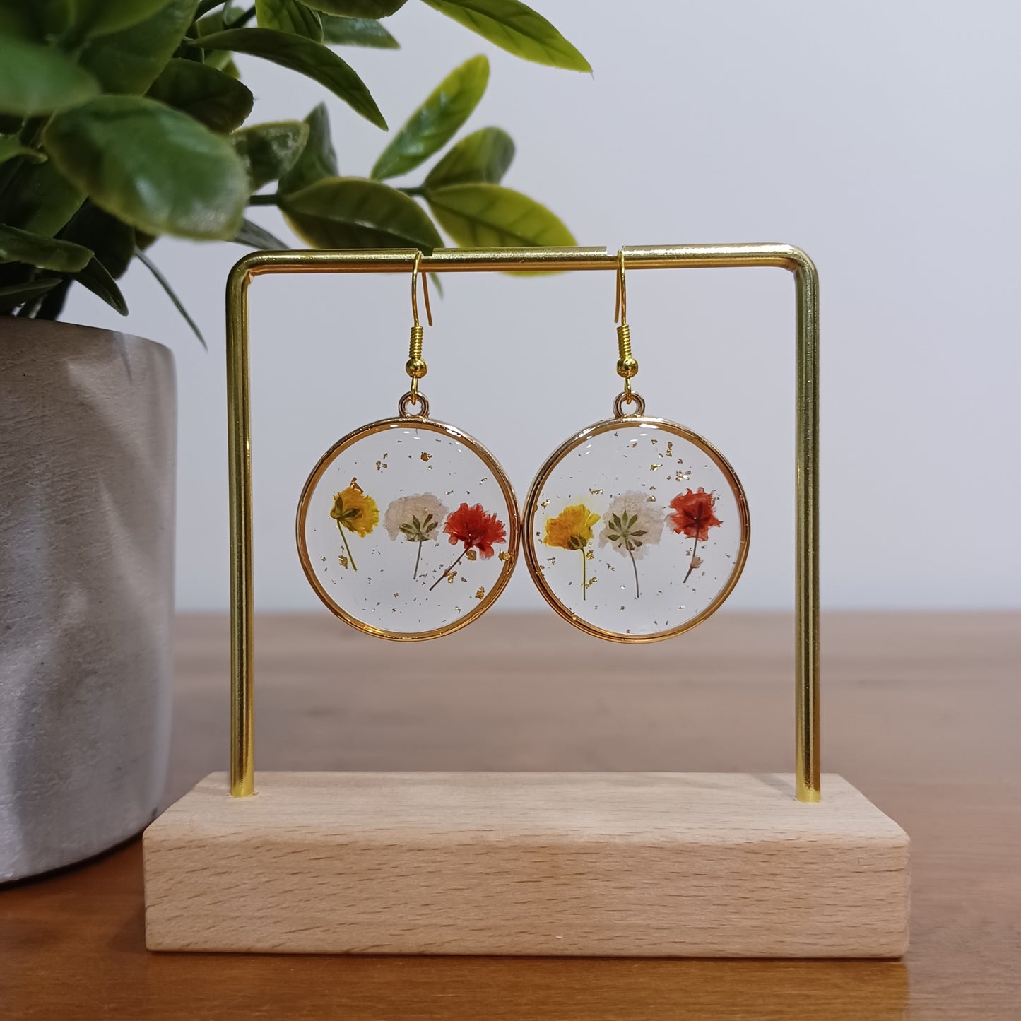 Boucles d’oreilles en résine fleurs séchées #11