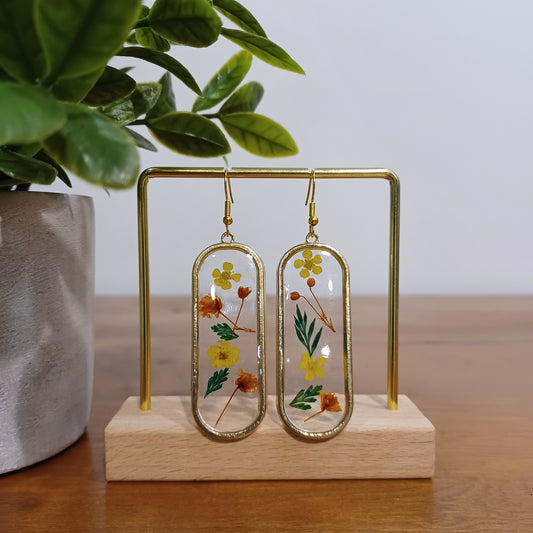 Boucles d’oreilles en résine fleurs séchées #17