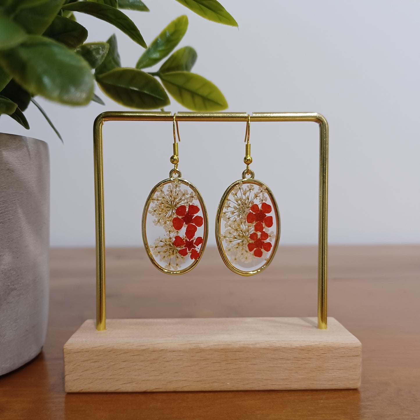 Boucles d’oreilles en résine fleurs séchées #15