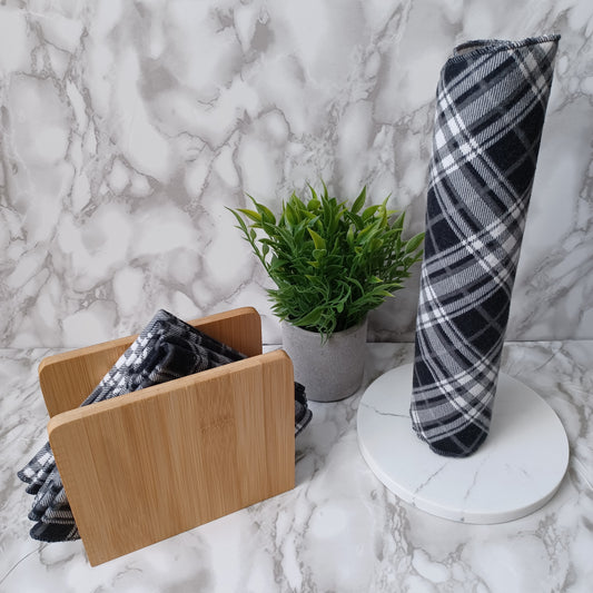 Serviettes de table et Essuie-tout-Carreauté noir, gris et blanc/Napkins and Paperless towels-Black, gray and white checkered