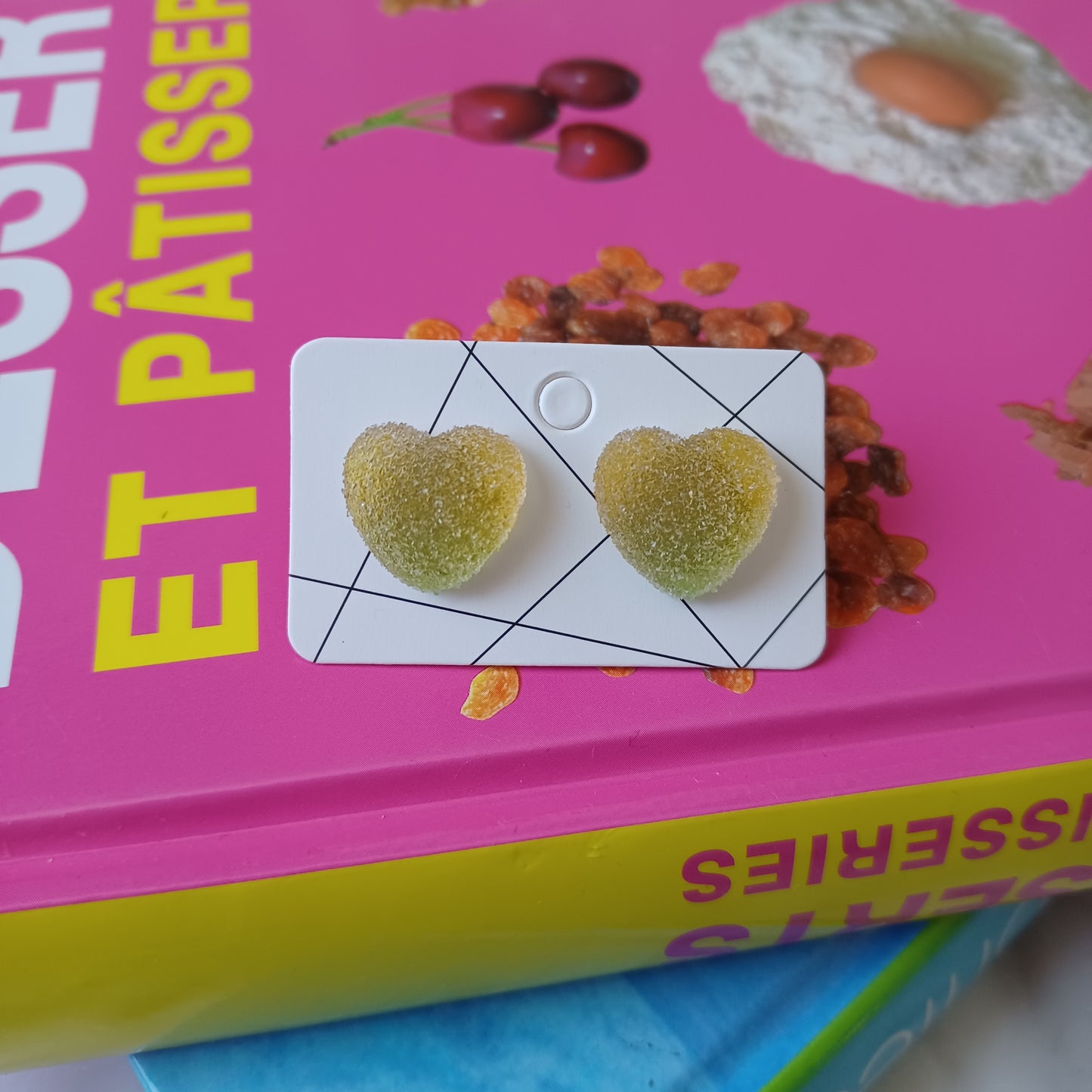 Boucles d'oreilles-Coeur en bonbon jaune-vert-funky-mignon/Yellow-green candy heart-funky-cute earrings
