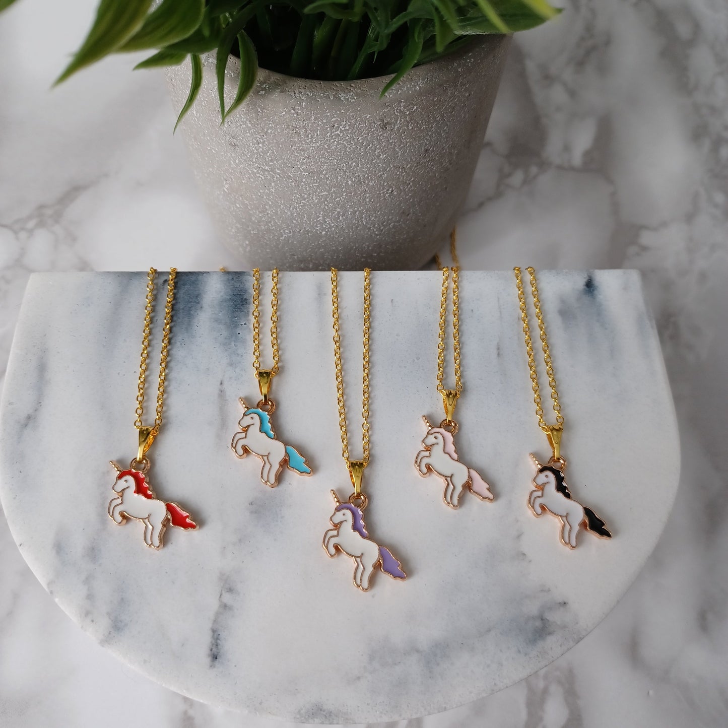 Collier licorne rose et or/Pink and gold unicorn necklace