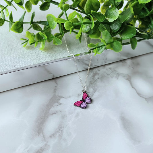 Collier papillon mauve, rose fushia et argent/Purple, pink fushia and silver butterfly necklace